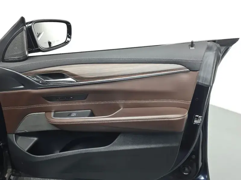 2021 BMW 6 серии с пробегом 72 223 км