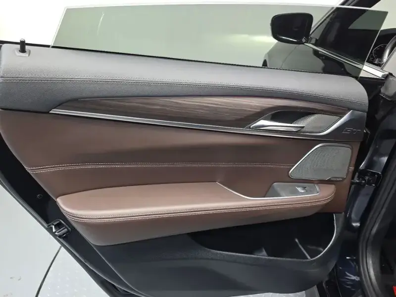 2021 BMW 6 серии с пробегом 72 223 км