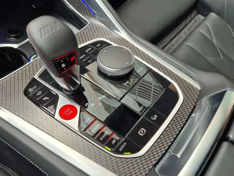 2025 BMW XM с пробегом 5 750 км