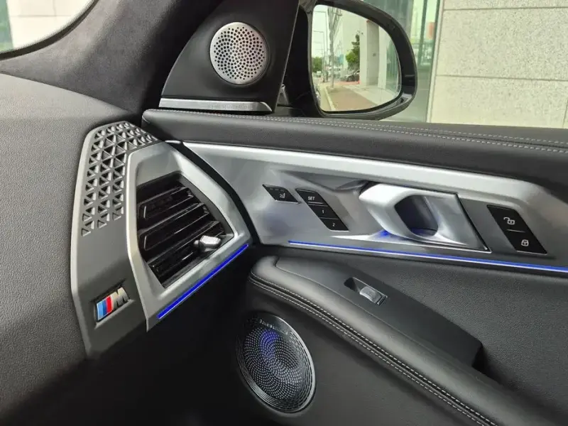 2025 BMW XM с пробегом 5 750 км