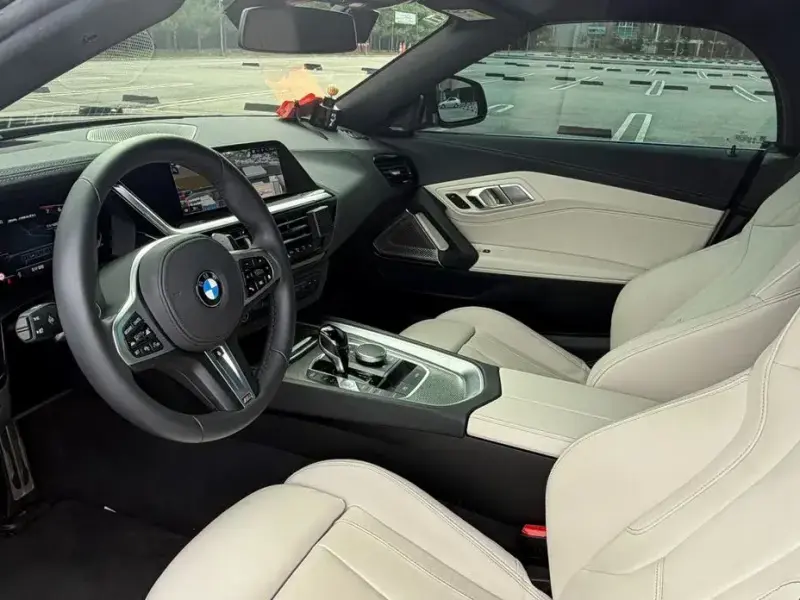 2025 BMW Z4 с пробегом 10 287 км