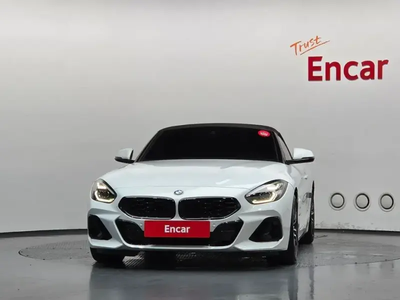 2024 BMW Z4 с пробегом 8 418 км