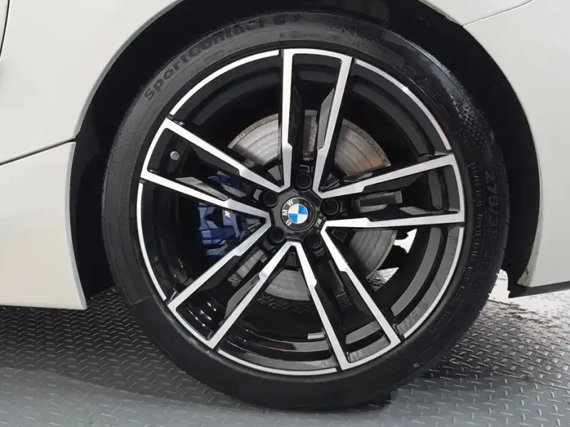 2024 BMW Z4 с пробегом 8 418 км