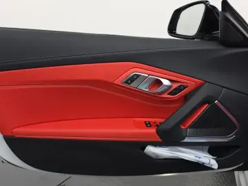 2024 BMW Z4 с пробегом 8 418 км