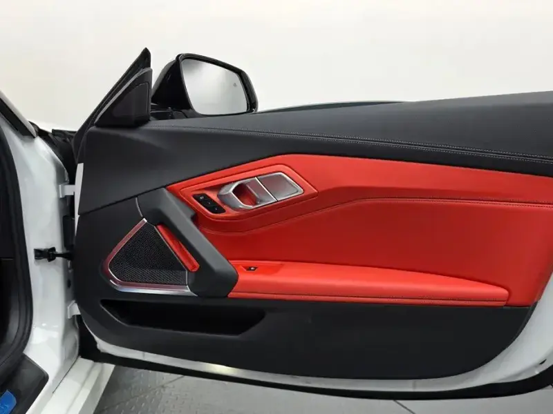 2024 BMW Z4 с пробегом 8 418 км