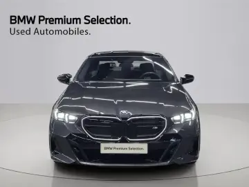 2025 BMW i5 с пробегом 4 012 км
