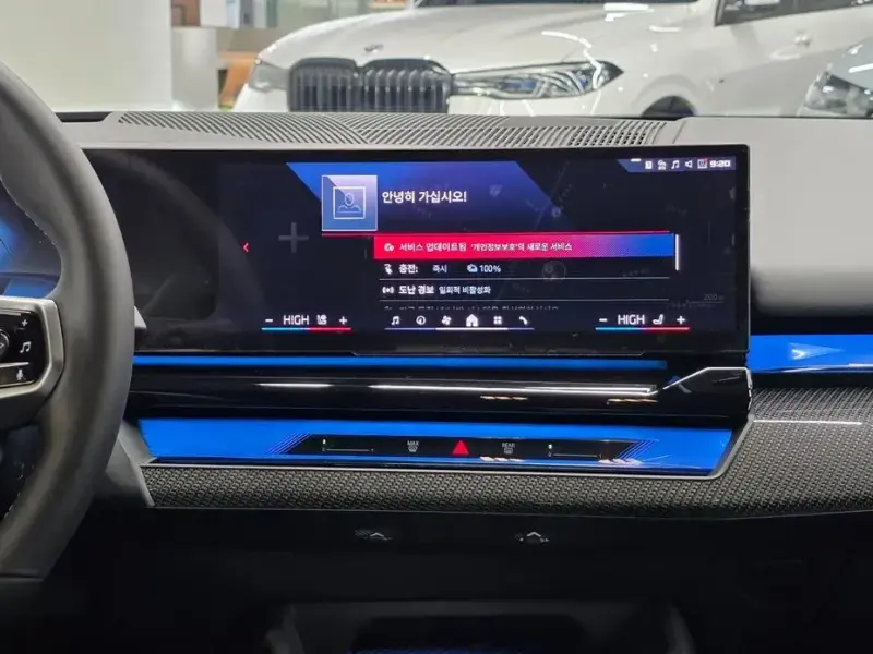 2025 BMW i5 с пробегом 4 012 км