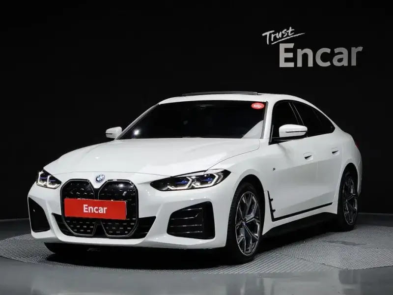 2023 BMW i4 с пробегом 59 113 км