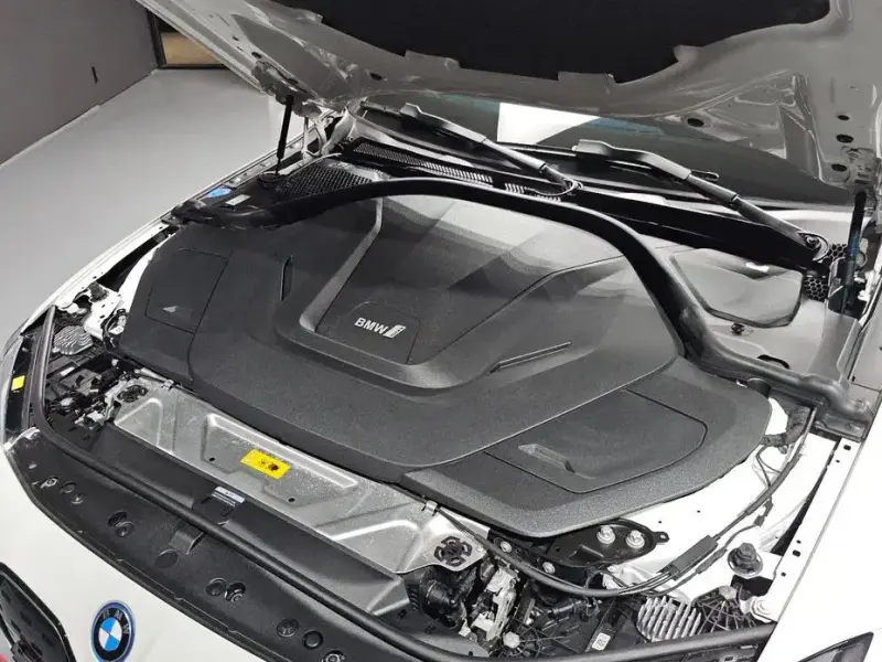 2023 BMW i4 с пробегом 59 113 км