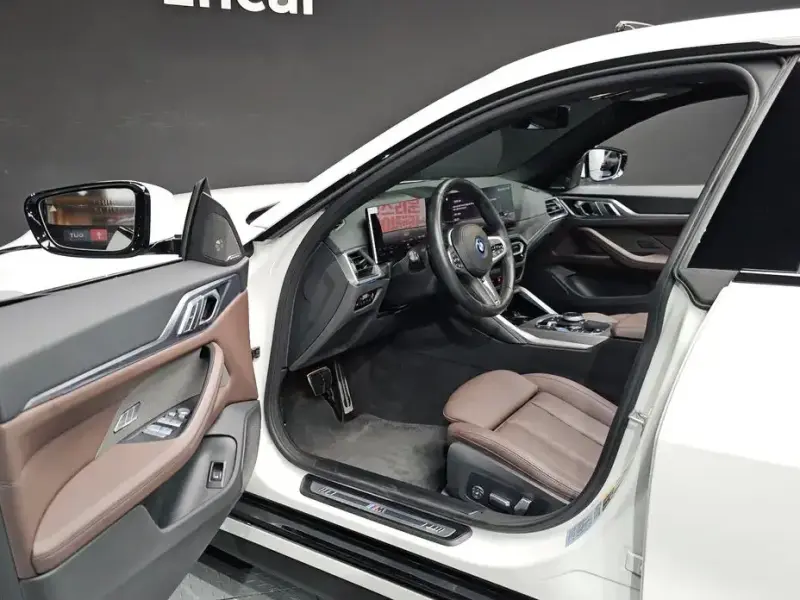 2023 BMW i4 с пробегом 59 113 км