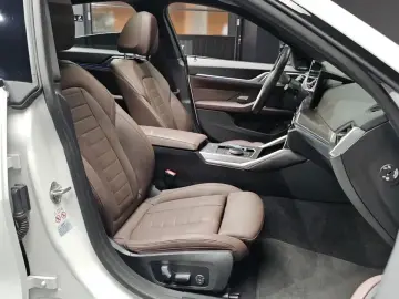 2023 BMW i4 с пробегом 59 113 км