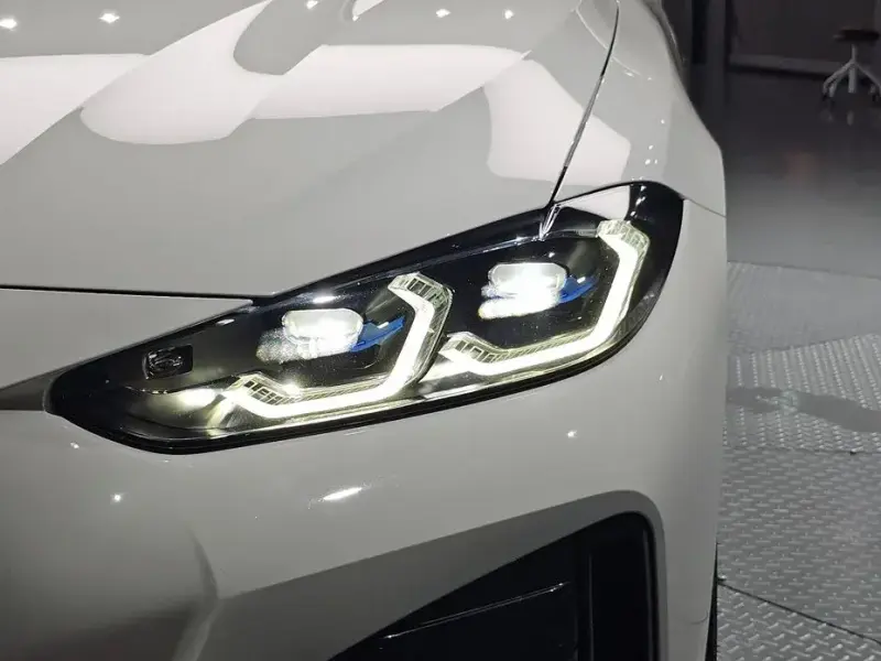 2023 BMW i4 с пробегом 59 113 км