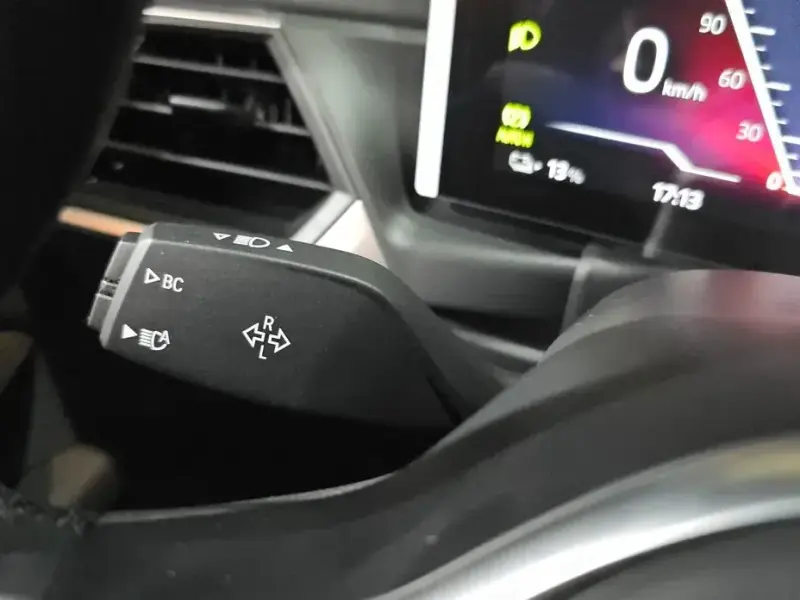 2023 BMW i4 с пробегом 59 113 км