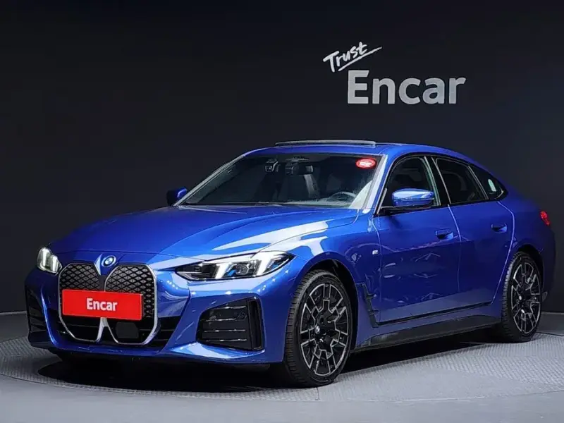 2025 BMW i4 с пробегом 4 171 км