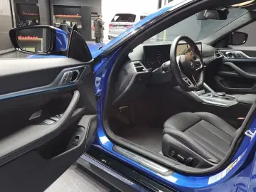 2025 BMW i4 с пробегом 4 171 км
