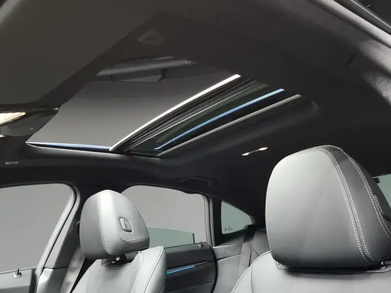 2025 BMW i4 с пробегом 4 171 км