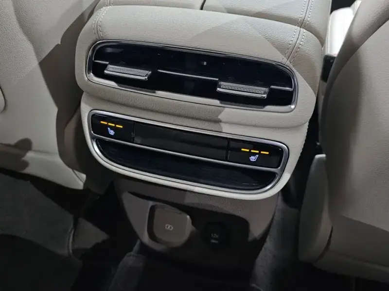 2023 Genesis GV80 с пробегом 34 514 км