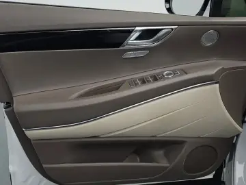 2023 Genesis GV80 с пробегом 34 514 км