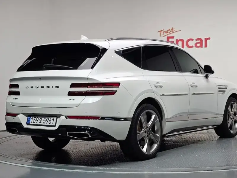 2023 Genesis GV80 с пробегом 57 420 км