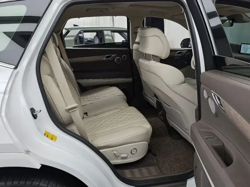 2023 Genesis GV80 с пробегом 57 420 км