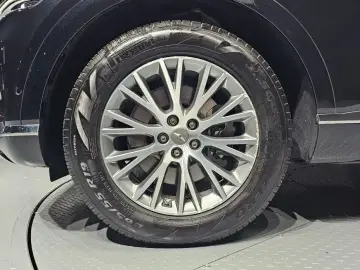 2023 Genesis GV80 с пробегом 14 235 км