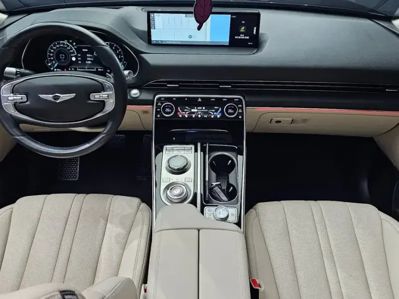 2023 Genesis GV80 с пробегом 14 235 км
