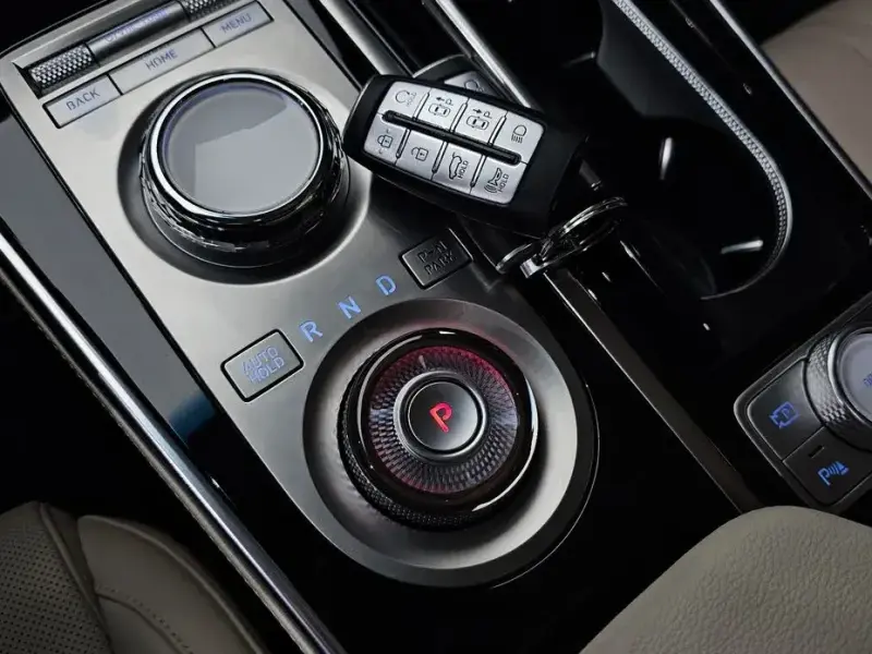 2023 Genesis GV80 с пробегом 14 235 км