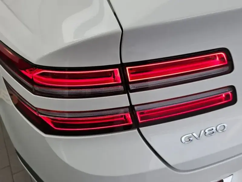 2023 Genesis GV80 с пробегом 57 420 км