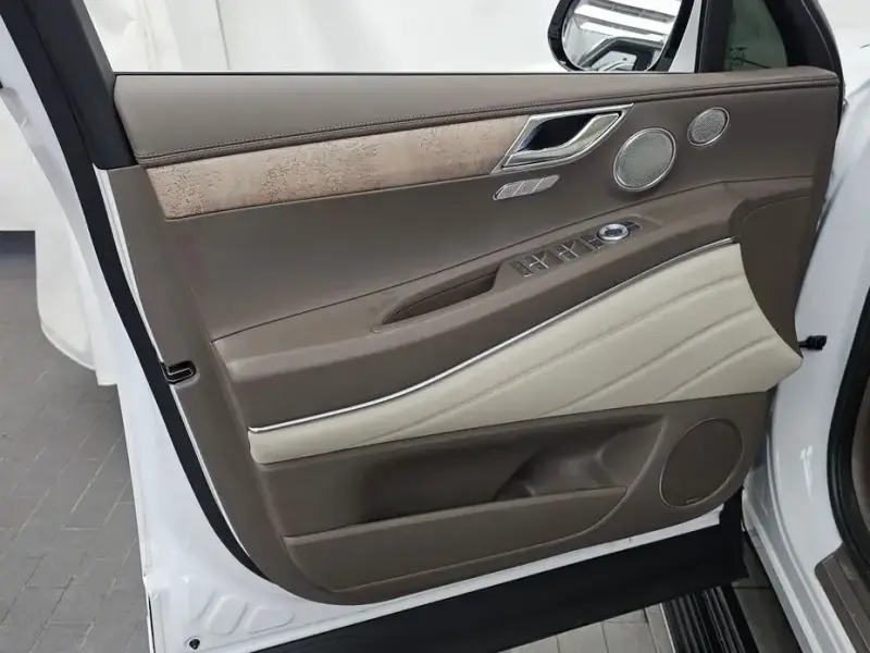 2023 Genesis GV80 с пробегом 57 420 км