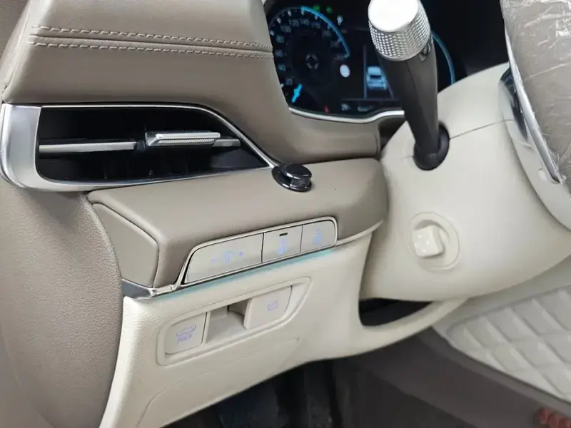 2023 Genesis GV80 с пробегом 57 420 км