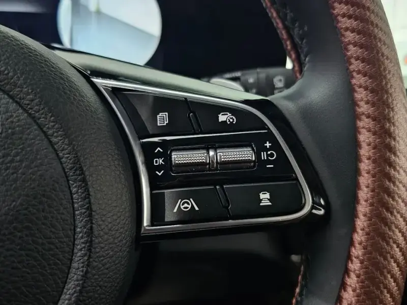 2025 Kia Seltos с пробегом 6 546 км