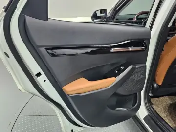 2025 Kia Seltos с пробегом 6 546 км