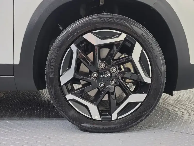 2024 Kia Seltos с пробегом 28 547 км