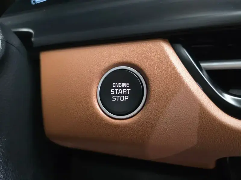 2024 Kia Seltos с пробегом 28 547 км