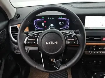 2025 Kia Seltos с пробегом 8 148 км