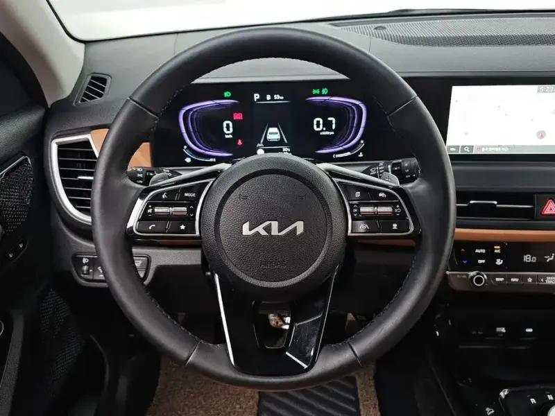 2025 Kia Seltos с пробегом 8 148 км