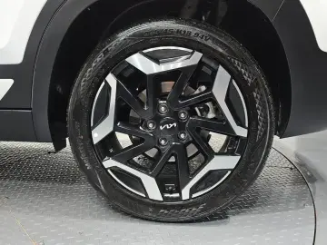 2025 Kia Seltos с пробегом 8 148 км