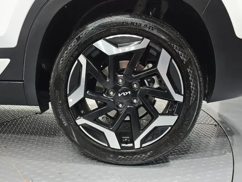 2025 Kia Seltos с пробегом 8 148 км