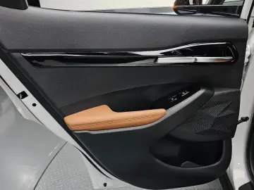 2025 Kia Seltos с пробегом 8 148 км