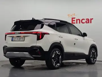 2024 Kia Seltos с пробегом 15 930 км