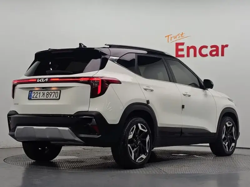 2024 Kia Seltos с пробегом 15 930 км