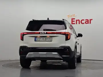 2024 Kia Seltos с пробегом 15 930 км