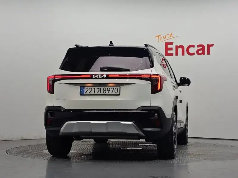 2024 Kia Seltos с пробегом 15 930 км
