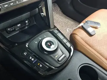 2024 Kia Seltos с пробегом 15 930 км