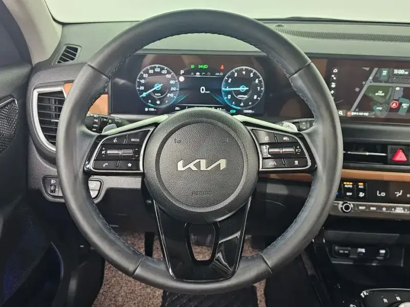 2024 Kia Seltos с пробегом 15 930 км