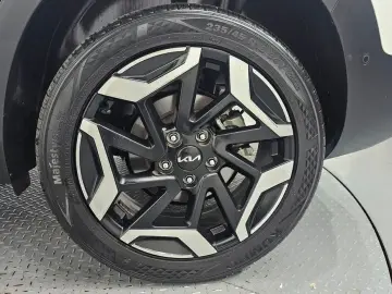 2024 Kia Seltos с пробегом 15 930 км