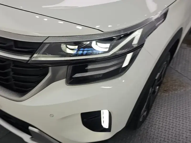 2024 Kia Seltos с пробегом 15 930 км