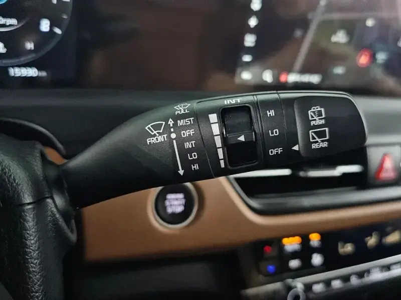2024 Kia Seltos с пробегом 15 930 км