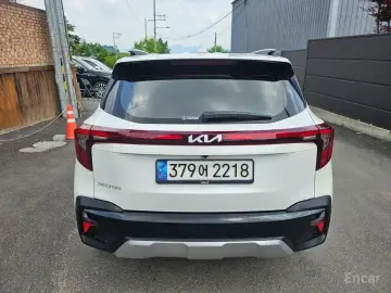 2023 Kia Seltos с пробегом 30 935 км