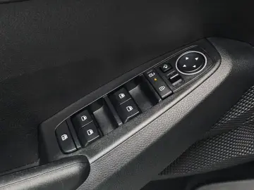2024 Kia Seltos с пробегом 40 916 км